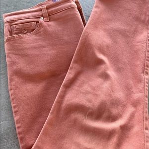 Gloria Vanderbilt Amanda Jeans in size 12.